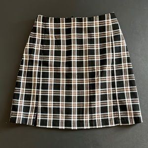 plaid brandy melville mini skirt!